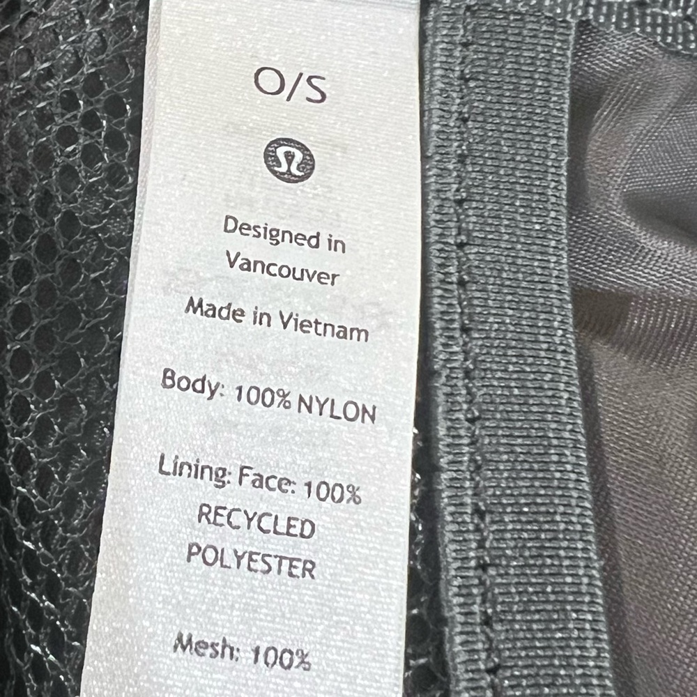 Lululemon Everywhere Belt Bag - Picture 11 of 11